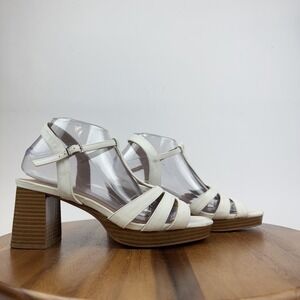 Womens Journee Collection White Faux Leather T-Strap Platform Heel Sandal Sz 9.5